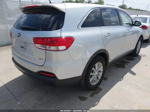 2017 KIA Sorento 2.4l L VIN 5XYPG4A30HG300802 фото 4