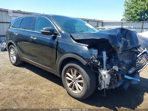 5XYPG4A39KG500102 — 2019 Kia Sorento 2.4L L, Передняя часть (Front End), фото до ремонта