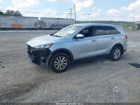 2019 KIA Sorento 2.4l L VIN 5XYPG4A35KG457877 фото 2