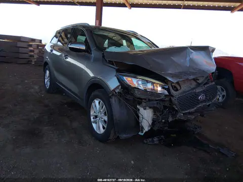 5XYPG4A31GG144896 — 2016 Kia Sorento 2.4L LX, Передняя часть (Front End), фото до ремонта
