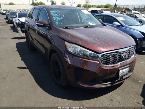 5XYPG4A38KG574711 — 2019 Kia Sorento 2.4L LX, Задняя часть (Rear), фото до ремонта