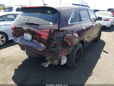 2019 KIA Sorento 2.4l Lx VIN 5XYPG4A38KG574711 фото 4