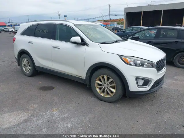 5XYPGDA58HG328087 — 2017 Kia Sorento 3.3L LX V6 7-Seater, Передняя часть (Front), фото до ремонта