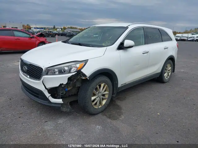 5XYPGDA58HG328087 — 2017 Kia Sorento 3.3L LX V6 7-Seater, фото 2 с аукциона IAAI 14.10.2026, Передняя часть