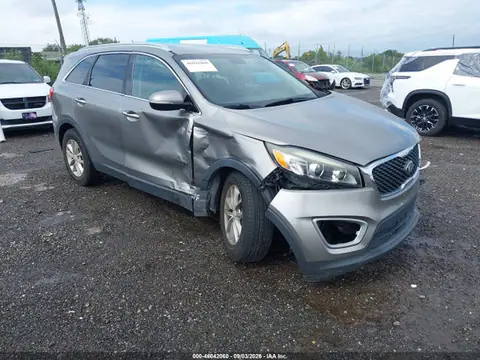 5XYPGDA55GG090844 — 2016 Kia Sorento 3.3L LX, Передняя часть слева (Left Front), фото до ремонта