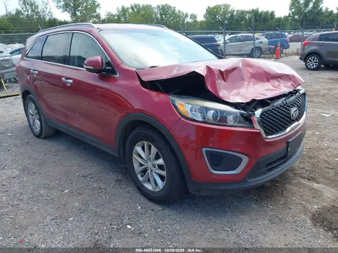 5XYPG4A52HG309096 — 2017 Kia Sorento 3.3L LX, Пресная вода (Fresh Water), фото до ремонта