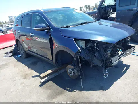 5XYPG4A59JG372590 — 2018 Kia Sorento 3.3L LX, Угон (Theft), фото до ремонта