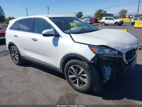 5XYPG4A53LG619914 — 2020 Kia Sorento 3.3L LX, Передняя часть (Front End), фото до ремонта