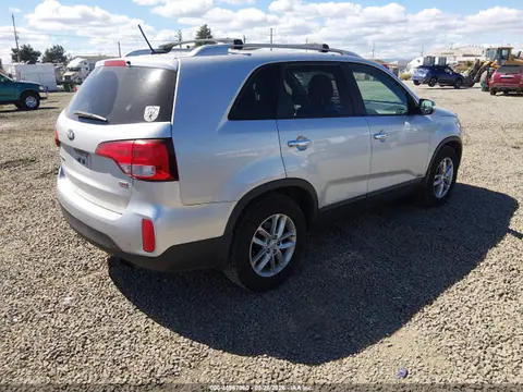 2014 KIA Sorento Lx V6 VIN 5XYKTDA71EG539912 фото 4