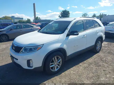 2014 KIA SORENTO LX VIN 5XYKT3A69EG488161 фото 2