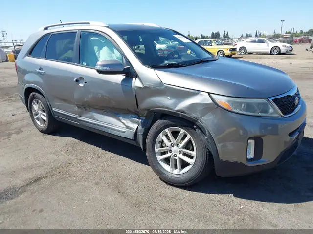 5XYKT4A69FG645730 — 2015 Kia Sorento LX, Правый бок (Right Side), фото до ремонта