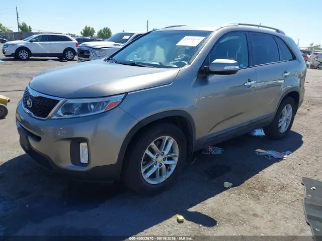 5XYKT4A69FG645730 — 2015 Kia Sorento LX, фото 2 с аукциона IAAI 14.10.2026, Правый бок