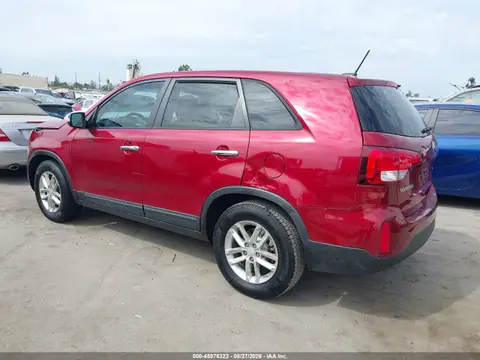 2015 KIA SORENTO LX VIN 5XYKT3A62FG661407 фото 3