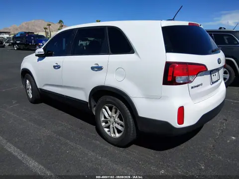 2015 KIA SORENTO LX VIN 5XYKT3A69FG626976 фото 3