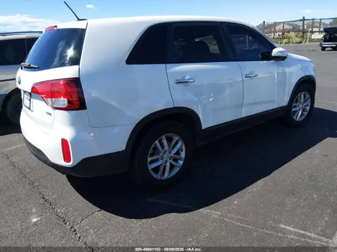 2015 KIA SORENTO LX VIN 5XYKT3A69FG626976 фото 4