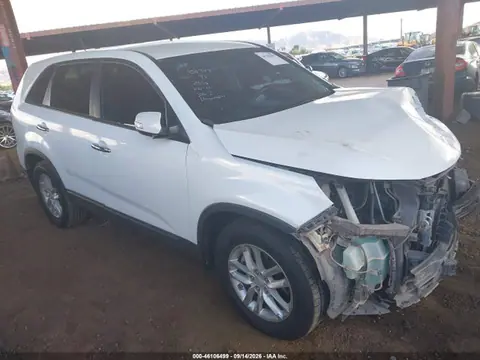 5XYKT3A62FG592573 — 2015 Kia Sorento LX, Передняя часть (Front End), фото до ремонта