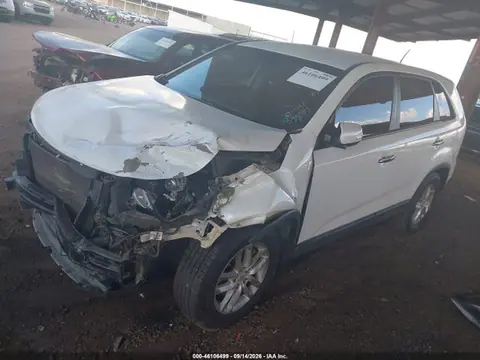 2015 KIA SORENTO LX VIN 5XYKT3A62FG592573 фото 2