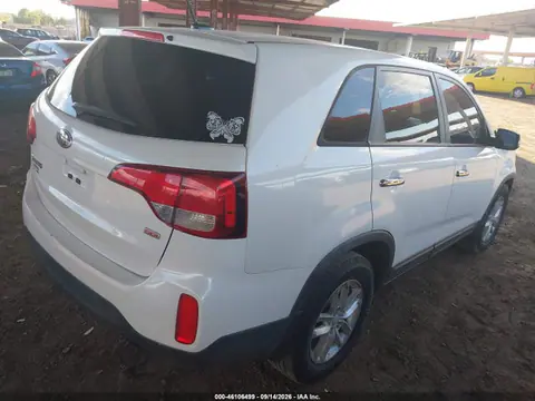 2015 KIA SORENTO LX VIN 5XYKT3A62FG592573 фото 4