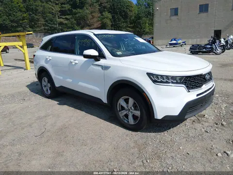 5XYRG4LC4MG053252 — 2021 Kia Sorento LX, Задняя часть (Rear), фото до ремонта