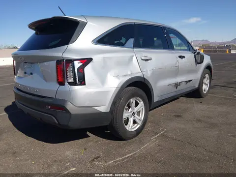 2022 KIA SORENTO LX VIN 5XYRG4LC6NG118748 фото 4