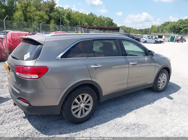 5XYPGDA58GG016334 — 2016 Kia Sorento, фото 4 с аукциона IAAI 29.09.2026, Естественный износ