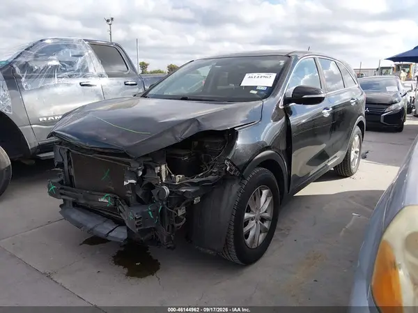 5XYPG4A32GG088127 — 2016 Kia Sorento, фото 2 с аукциона IAAI 14.10.2026, Передняя часть