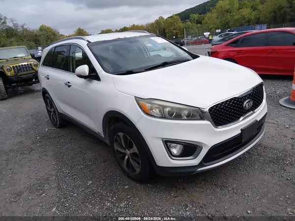 5XYPHDA11GG022082 — 2016 Kia Sorento, Задняя часть (Rear), фото до ремонта