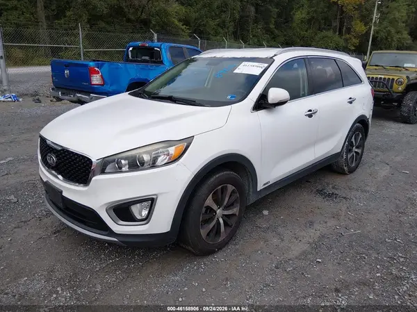 5XYPHDA11GG022082 — 2016 Kia Sorento, фото 2 с аукциона IAAI, Задняя часть