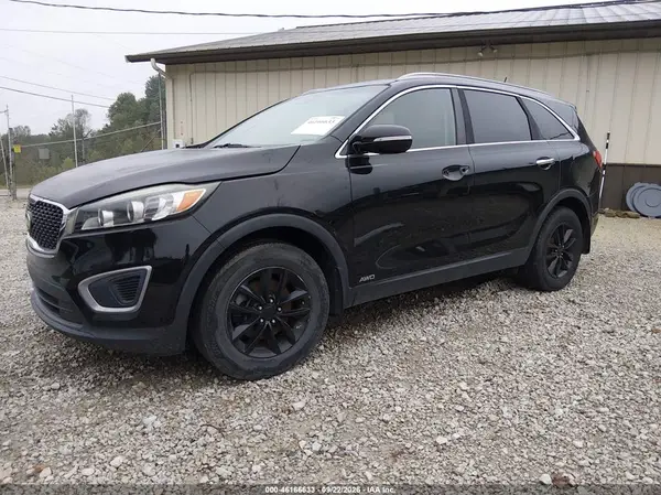 5XYPGDA37GG101356 — 2016 Kia Sorento, фото 2 с аукциона IAAI 06.10.2026, Естественный износ