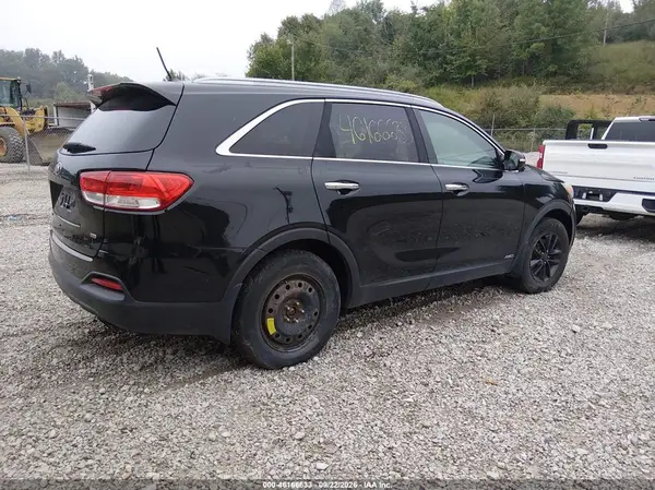 5XYPGDA37GG101356 — 2016 Kia Sorento, фото 4 с аукциона IAAI 06.10.2026, Естественный износ