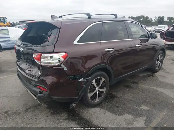 5XYPH4A50GG065220 — 2016 Kia Sorento, фото 4 с аукциона IAAI, Задняя часть
