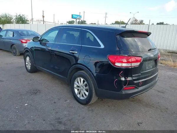 5XYPG4A35GG038533 — 2016 Kia Sorento, фото 3 с аукциона IAAI, Передняя часть