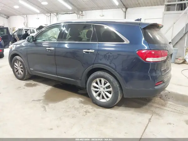 5XYPGDA32GG063728 — 2016 Kia Sorento, фото 3 с аукциона IAAI, Передняя часть справа