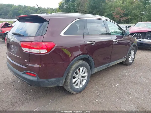 5XYPGDA52HG316727 — 2017 Kia Sorento, фото 4 с аукциона IAAI 14.10.2026, Не указано