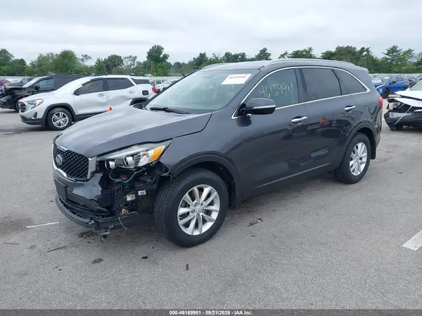 5XYPG4A31HG221106 — 2017 Kia Sorento, фото 2 с аукциона IAAI 14.10.2026, Передняя часть