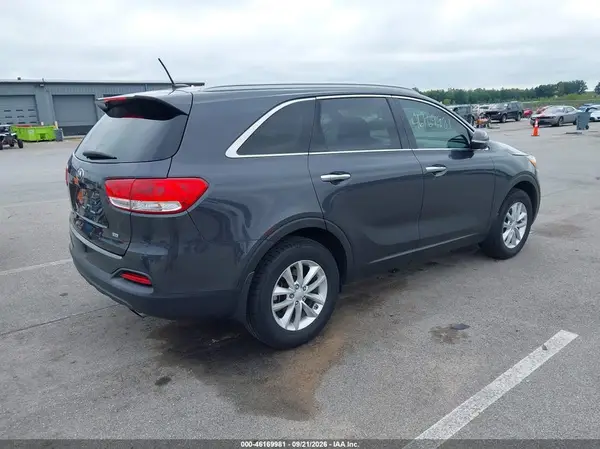 5XYPG4A31HG221106 — 2017 Kia Sorento, фото 4 с аукциона IAAI 14.10.2026, Передняя часть