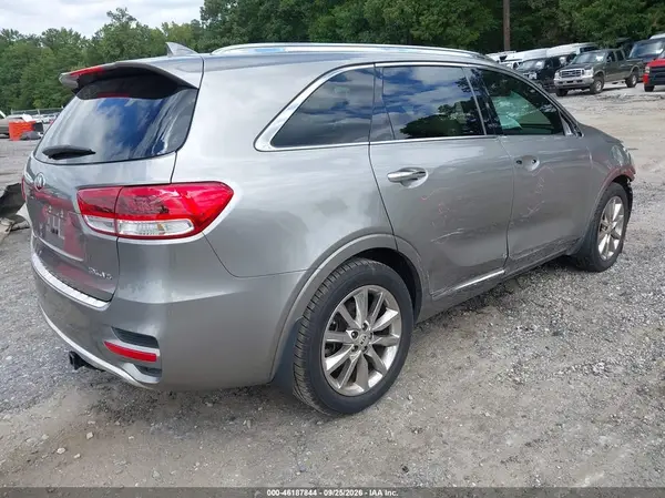 5XYPK4A50HG280261 — 2017 Kia Sorento, фото 4 с аукциона IAAI, Передняя часть