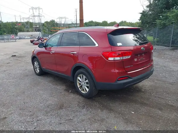 5XYPGDA51HG291447 — 2017 Kia Sorento, фото 3 с аукциона IAAI 10.10.2026, Естественный износ