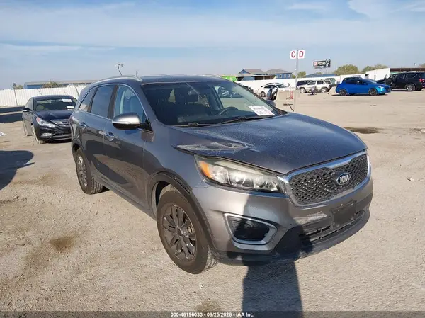 5XYPG4A50HG249710 — 2017 Kia Sorento, Град (Hail), фото до ремонта