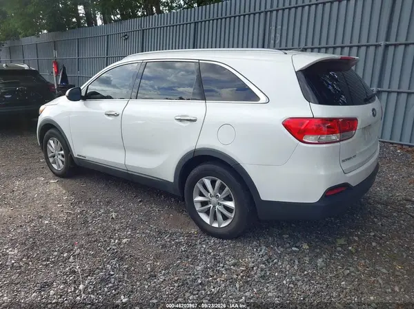 5XYPGDA52HG280666 — 2017 Kia Sorento, фото 3 с аукциона IAAI 14.10.2026, Естественный износ