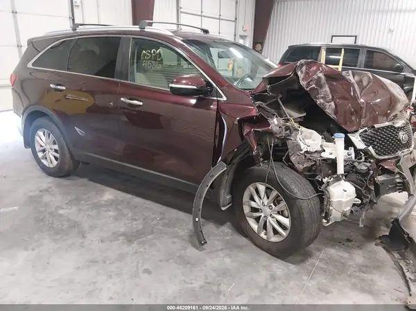 5XYPG4A33HG247237 — 2017 Kia Sorento, Передняя часть (Front End), фото до ремонта