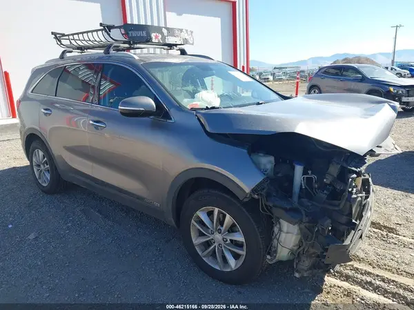 5XYPGDA52HG282093 — 2017 Kia Sorento, Передняя часть (Front End), фото до ремонта