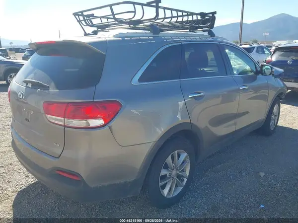 5XYPGDA52HG282093 — 2017 Kia Sorento, фото 4 с аукциона IAAI, Передняя часть