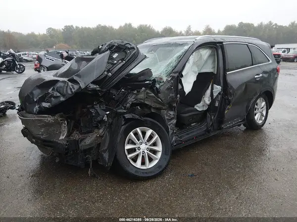 5XYPGDA31HG245597 — 2017 Kia Sorento, фото 2 с аукциона IAAI, Передняя часть