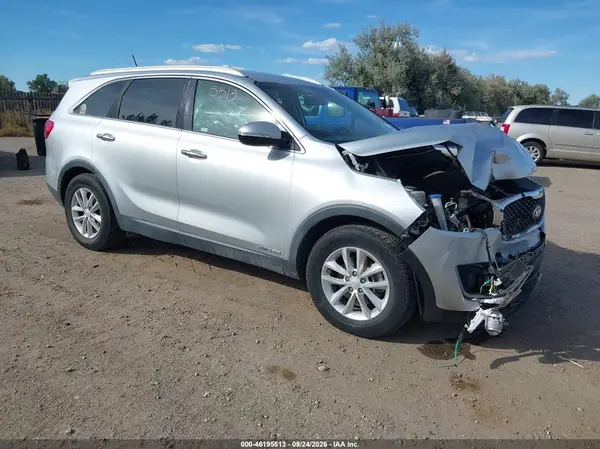 5XYPGDA56JG428839 — 2018 Kia Sorento, Передняя часть (Front End), фото до ремонта
