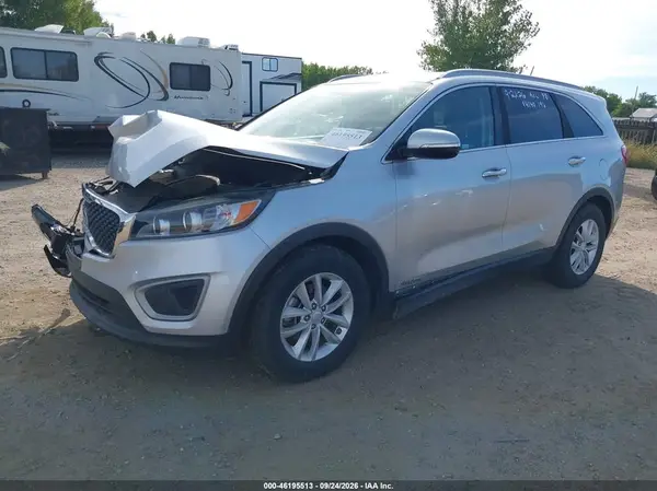 5XYPGDA56JG428839 — 2018 Kia Sorento, фото 2 с аукциона IAAI, Передняя часть