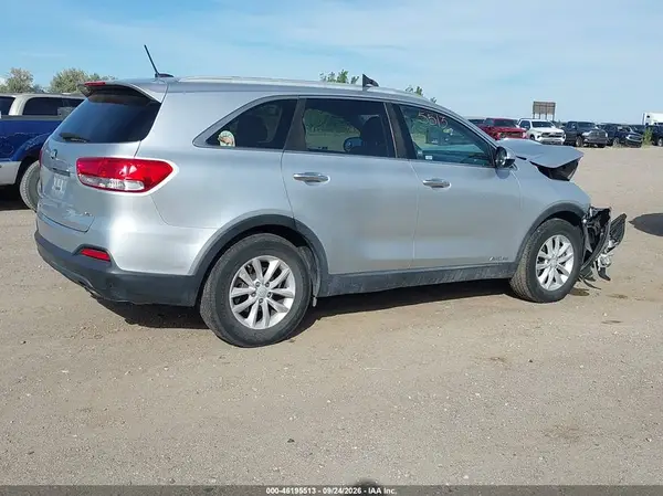 5XYPGDA56JG428839 — 2018 Kia Sorento, фото 4 с аукциона IAAI, Передняя часть