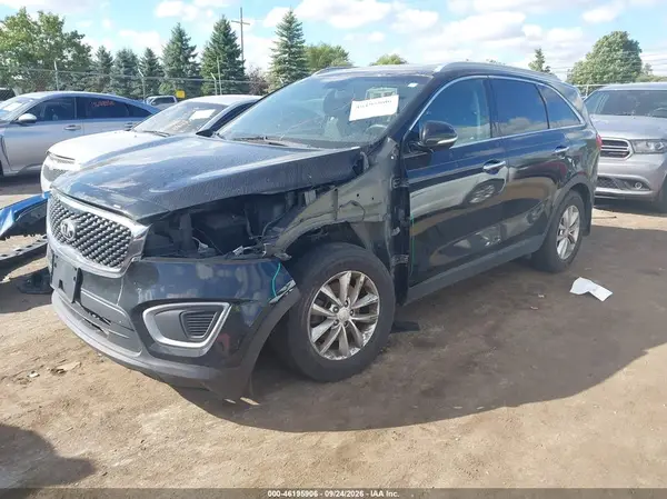 5XYPGDA36JG388051 — 2018 Kia Sorento, фото 2 с аукциона IAAI, Повреждения со всех сторон
