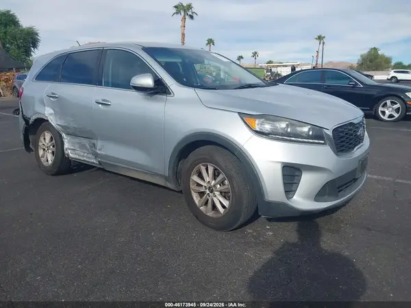 5XYPG4A52KG559932 — 2019 Kia Sorento, LEFT & RIGHT SIDE, фото до ремонта