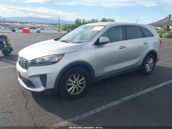 5XYPG4A52KG559932 — 2019 Kia Sorento, фото 2 с аукциона IAAI, LEFT & RIGHT SIDE